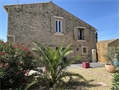 Maison en pierres à la location