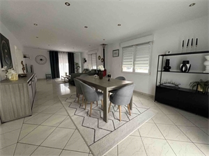 maison-villa à la vente -   57340  MORHANGE, surface 182 m2 vente maison-villa - APR732190