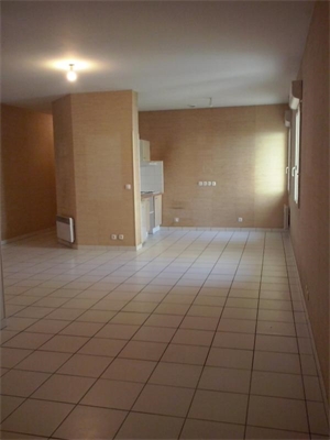 t3 à la location -   33000  BORDEAUX, surface 105 m2 location t3 - UBI422509663