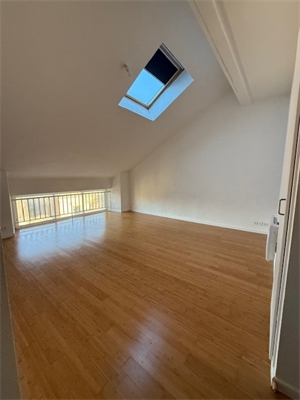 t2 à la location -   24000  PERIGUEUX, surface 46 m2 location t2 - UBI454080713