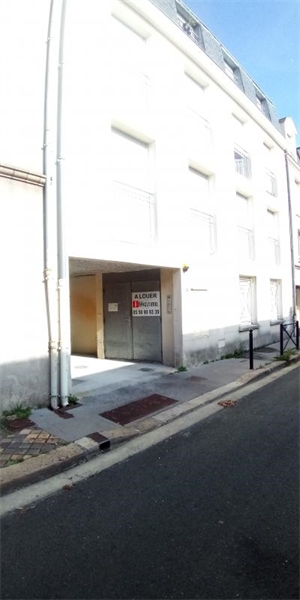 parking à la location -   33000  BORDEAUX, surface 0 m2 location parking - UBI455488997