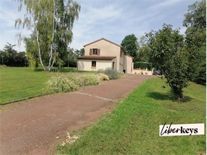 villa à la vente -   71700  UCHIZY, surface 123 m2 vente villa - UBI483229862