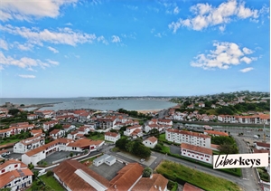 t2 à la vente -   64122  URRUGNE, surface 43 m2 vente t2 - UBI483920048