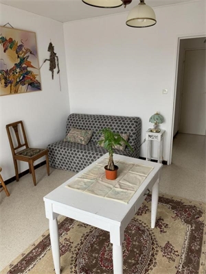 studio à la location -   34000  MONTPELLIER, surface 28 m2 location studio - UBI469646252