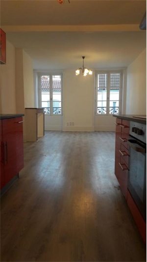 t3 à la location -   71000  MACON, surface 67 m2 location t3 - UBI473107514