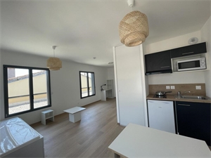 studio à la location -   69008  LYON 8, surface 31 m2 location studio - UBI474241859