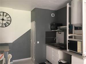 studio à la location -   13090  AIX EN PROVENCE, surface 22 m2 location studio - UBI474751523
