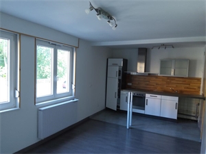 studio à la location -   57200  SARREGUEMINES, surface 29 m2 location studio - UBI475016891