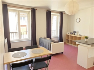 t2 à la location -   42000  SAINT ETIENNE, surface 45 m2 location t2 - UBI475396235