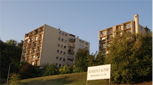 studio à la location -   27000  EVREUX, surface 30 m2 location studio - UBI475515815