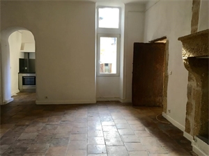 t3 à la location -   30210  REMOULINS, surface 85 m2 location t3 - UBI475616564