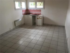 studio à la location -   49300  CHOLET, surface 22 m2 location studio - UBI475664195