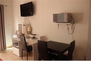 studio à la location -   13470  CARNOUX EN PROVENCE, surface 18 m2 location studio - UBI476170946