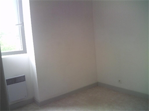 t2 à la location -   24000  PERIGUEUX, surface 36 m2 location t2 - UBI476213732