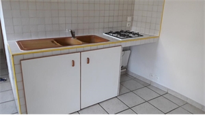 studio à la location -   91150  ETAMPES, surface 27 m2 location studio - UBI476329916