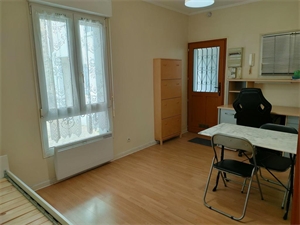 studio à la location -   94800  VILLEJUIF, surface 21 m2 location studio - UBI476498570