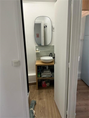 studio à la location -   13002  MARSEILLE 02, surface 22 m2 location studio - UBI476578964
