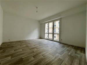 studio à la location -   44000  NANTES, surface 29 m2 location studio - UBI476596592