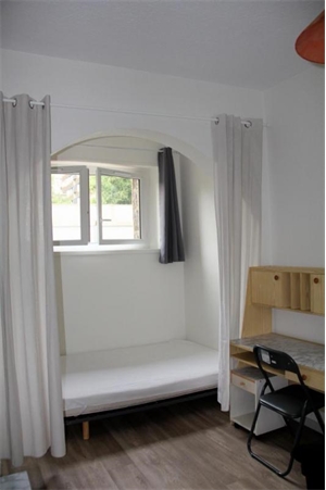 studio à la location -   63000  CLERMONT FERRAND, surface 20 m2 location studio - UBI476666762