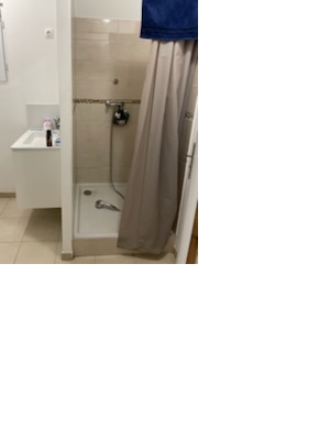 studio à la location -   30000  NIMES, surface 23 m2 location studio - UBI476666780