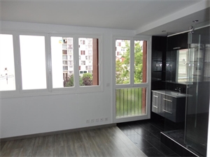 t2 à la location -   94220  CHARENTON LE PONT, surface 40 m2 location t2 - UBI477169337