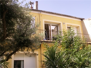 t2 à la location -   30000  NIMES, surface 45 m2 location t2 - UBI477393386