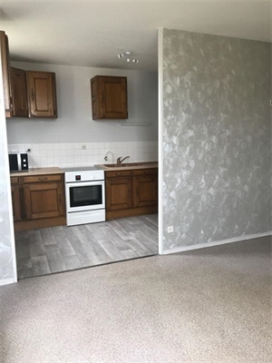 studio à la location -   60280  MARGNY LES COMPIEGNE, surface 42 m2 location studio - UBI477512894