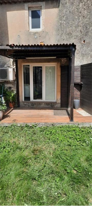 maison à la location -   07400  ROCHEMAURE, surface 105 m2 location maison - UBI477620525