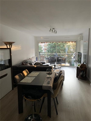t2 à la location -   06210  MANDELIEU LA NAPOULE, surface 60 m2 location t2 - UBI477839954