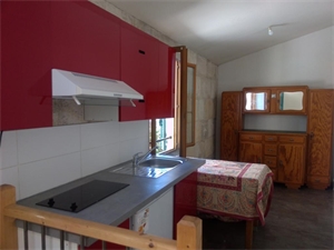 studio à la location -   30000  NIMES, surface 35 m2 location studio - UBI478237004