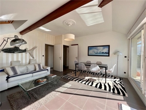 t2 à la location -   64200  BIARRITZ, surface 56 m2 location t2 - UBI478255616