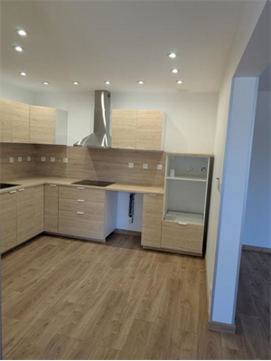 t3 à la location -   38500  COUBLEVIE, surface 69 m2 location t3 - UBI478412078