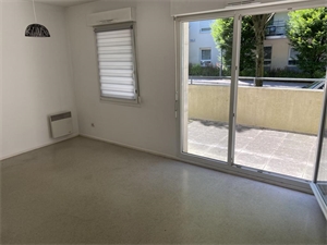 studio à la location -   54000  NANCY, surface 27 m2 location studio - UBI478582499