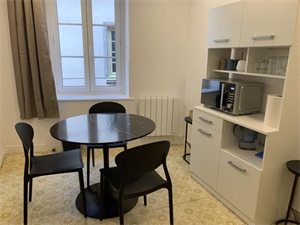 studio à la location -   63300  THIERS, surface 24 m2 location studio - UBI478583495