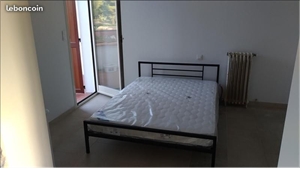 t2 à la location -   06600  ANTIBES, surface 45 m2 location t2 - UBI478594334