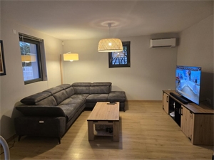 t2 à la location -   01120  LA BOISSE, surface 82 m2 location t2 - UBI478704650