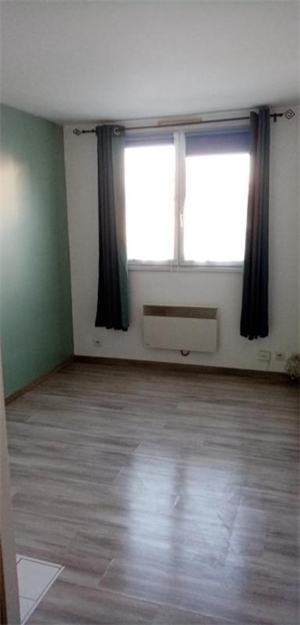studio à la location -   76000  ROUEN, surface 13 m2 location studio - UBI479212412
