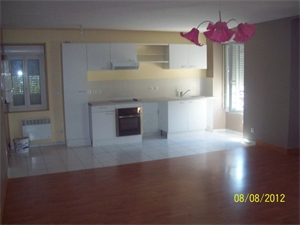 t2 à la location -   91100  CORBEIL ESSONNES, surface 55 m2 location t2 - UBI479213396