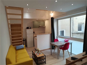 t2 à la location -   84800  L ISLE SUR LA SORGUE, surface 41 m2 location t2 - UBI479213636