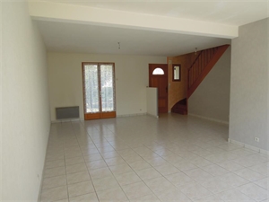 maison à la location -   49125  TIERCE, surface 116 m2 location maison - UBI479214488