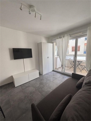 studio à la location -   06000  NICE, surface 22 m2 location studio - UBI479214524