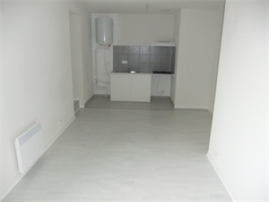 t2 à la location -   24000  PERIGUEUX, surface 38 m2 location t2 - UBI479217500