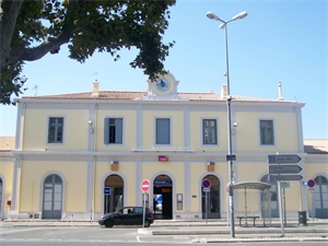 chambre à la location -   13090  AIX EN PROVENCE, surface 12 m2 location chambre - UBI479218214