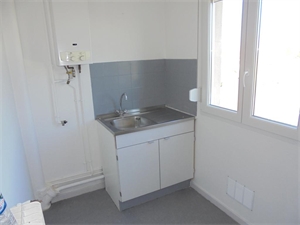 studio à la location -   57500  SAINT AVOLD, surface 26 m2 location studio - UBI479219387