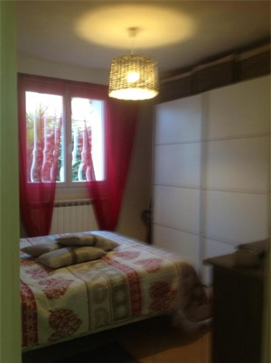 t2 à la location -   84000  AVIGNON, surface 50 m2 location t2 - UBI479220128