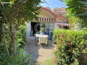t2 à la location -   06600  ANTIBES, surface 43 m2 location t2 - UBI479222606