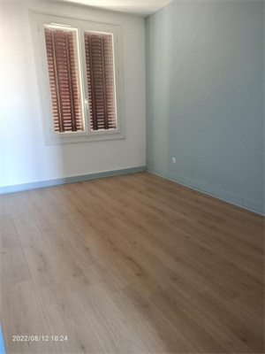 t3 à la location -   42300  ROANNE, surface 60 m2 location t3 - UBI479223866