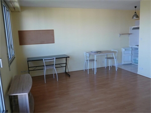 studio à la location -   85000  LA ROCHE SUR YON, surface 30 m2 location studio - UBI479224373