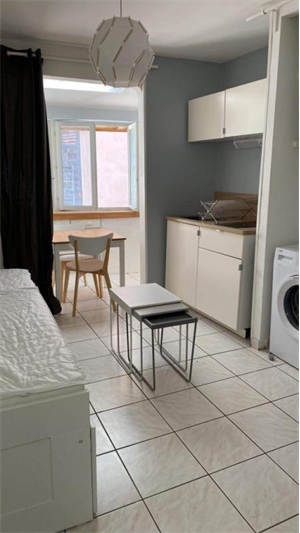 studio à la location -   34500  BEZIERS, surface 20 m2 location studio - UBI479225621