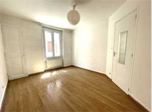 maison à la location -   86000  POITIERS, surface 110 m2 location maison - UBI479226929